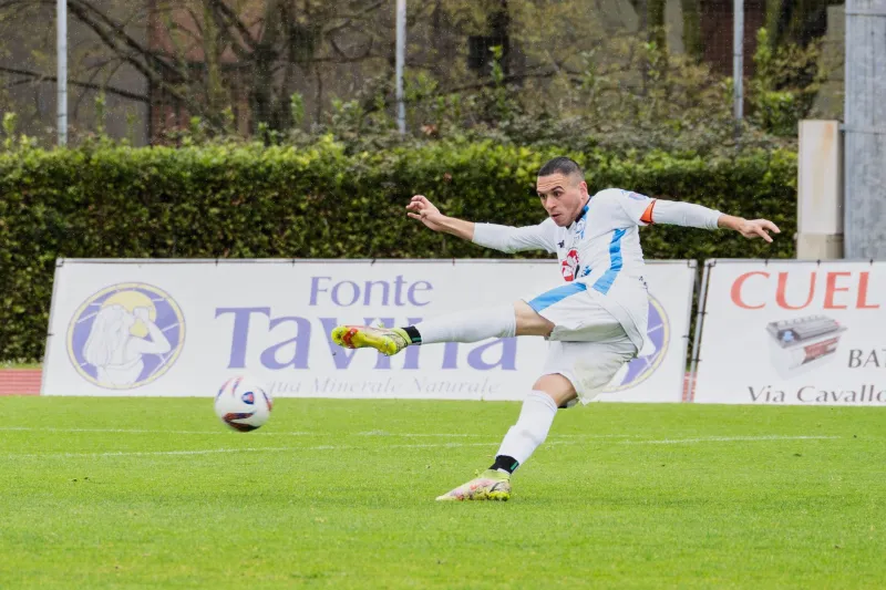 Annunciare Prima di Tutti: Come i Club di Serie A Hanno Trasformato i Social Media in Armi del Calciomercato 2026