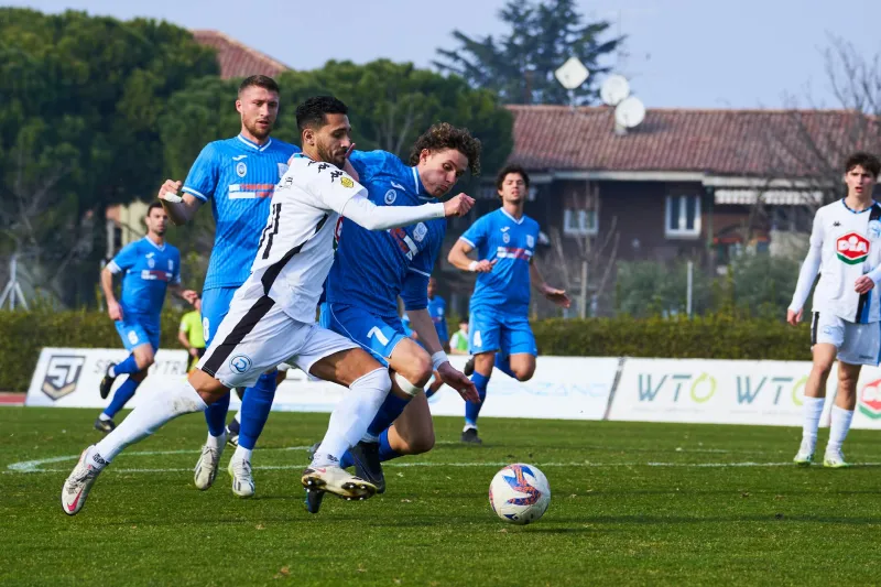 Il Codice Clausola: Come il Prezzo delle Buy Option nei Prestiti Sta Diventando la Nuova Arma Segreta del Calciomercato di Serie A